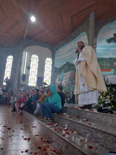 CelebraÃ§Ã£o das CrianÃ§as no SantuÃ¡rio de Laranjeiras do Sul (12/10) 